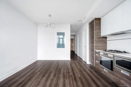 Walk-In Closet Photo of 2906 4688 Kingsway, Burnaby, BC