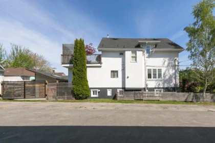 827 E 16th Avenue, Vancouver, BC, Vancouver — Single Family Residence for sale