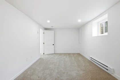 Hot Tub / Spa Photo of 827 E 16th Avenue, Vancouver, BC