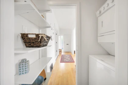 Mudroom Photo of 827 E 16th Avenue, Vancouver, BC