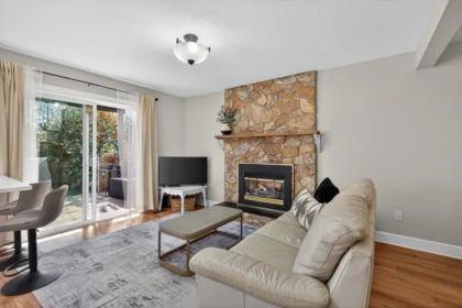 Breakfast Nook Photo of 19804 68 Avenue, Langley, BC