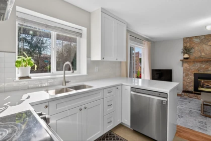 Kitchen Photo of 19804 68 Avenue, Langley, BC