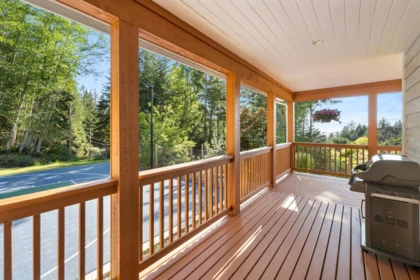 Backyard Photo of 483 Braewood Place, Bowen Island, BC