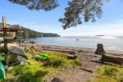 Street View Photo of 483 Braewood Place, Bowen Island, BC