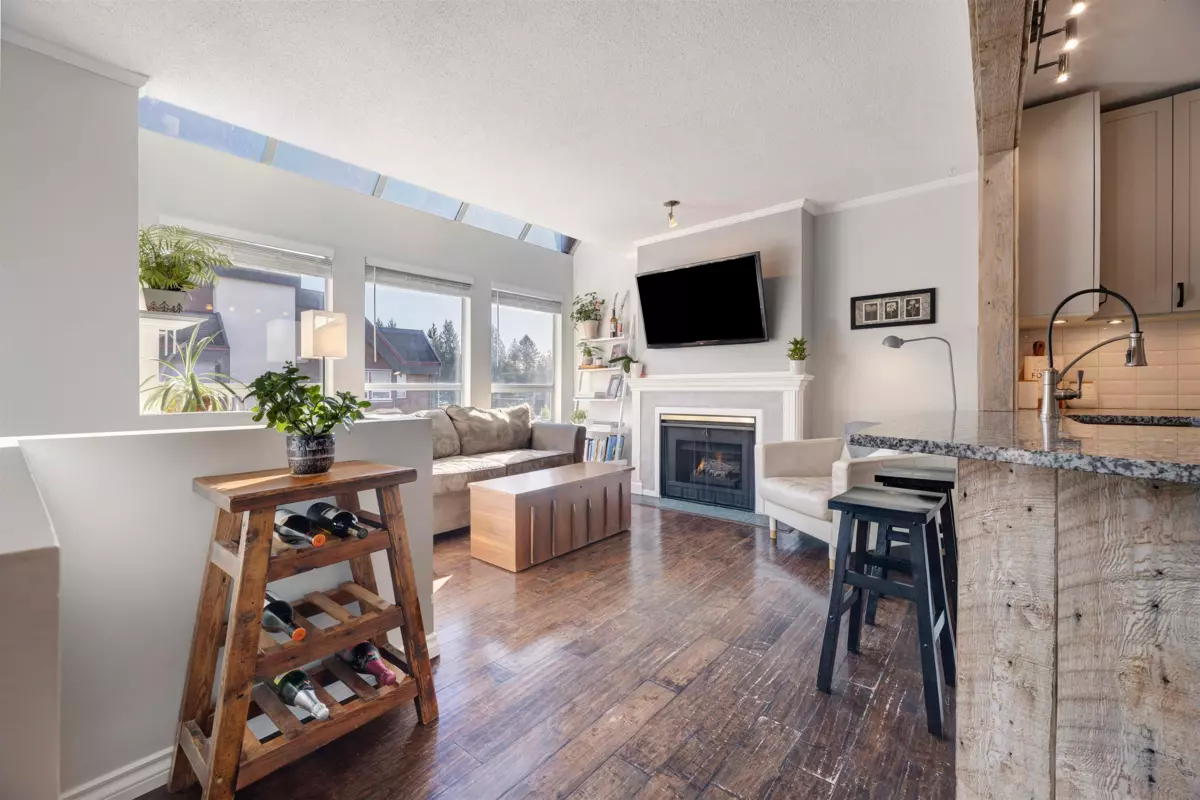 Dining Area Photo of 309 3721 Delbrook Avenue, North Vancouver, BC