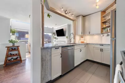 Kitchen Island Photo of 309 3721 Delbrook Avenue, North Vancouver, BC