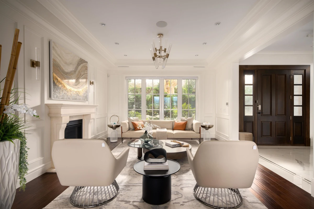 Living Room Photo of 3955 W Broadway, Vancouver, BC