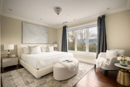 Breakfast Nook Photo of 3955 W Broadway, Vancouver, BC