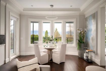 Kitchen Island Photo of 3955 W Broadway, Vancouver, BC
