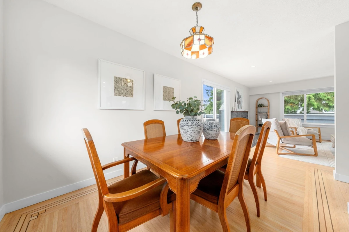 Dining Area Photo of 6235 Ashworth Avenue, Burnaby, BC