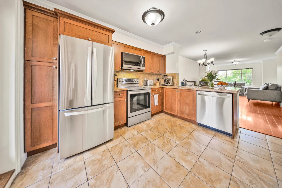 Dining Area Photo of 22 6238 192 Street, Surrey, BC