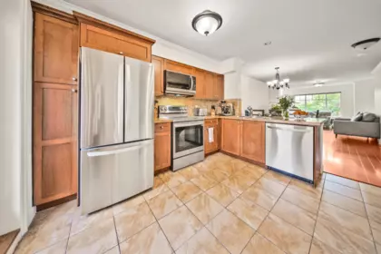 22 6238 192 Street, Surrey, BC, Surrey — Townhouse for sale
