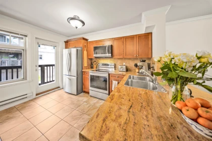 Kitchen Island Photo of 22 6238 192 Street, Surrey, BC