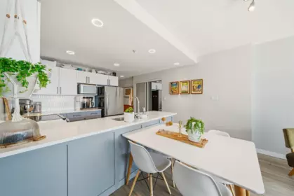 Kitchen Island Photo of 1202 14 Begbie Street, New Westminster, BC