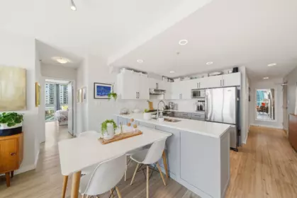 Kitchen Photo of 1202 14 Begbie Street, New Westminster, BC