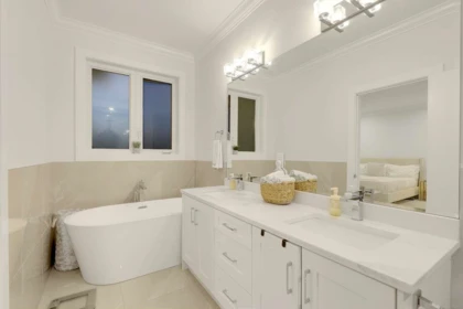 Laundry Room Photo of 17849 E Barnston Drive, Surrey, BC