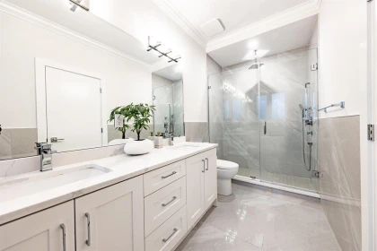 Primary Bathroom Photo of 17849 E Barnston Drive, Surrey, BC