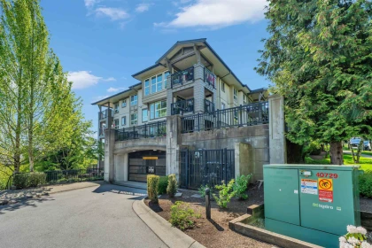 402 3082 Dayanee Springs Boulevard, Coquitlam, BC, Coquitlam — Apartment/Condo for sale