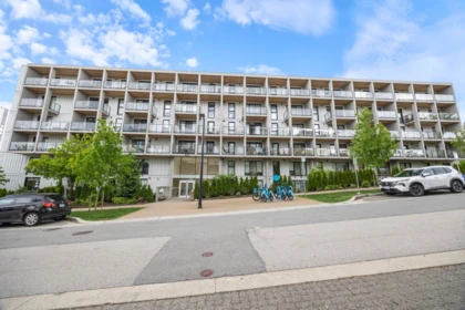 317 9888 University Crescent, Burnaby, BC, Burnaby — Apartment/Condo for sale