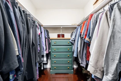 Mudroom Photo of 7460 Burnham Court, Burnaby, BC