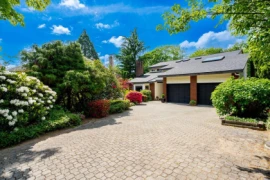 7460 Burnham Court, Burnaby, BC