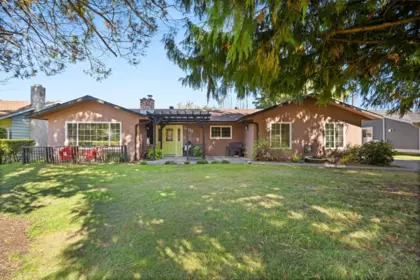 Aerial View of 20553 43a Avenue, Langley, BC