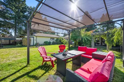 Outdoor Kitchen Photo of 20553 43a Avenue, Langley, BC