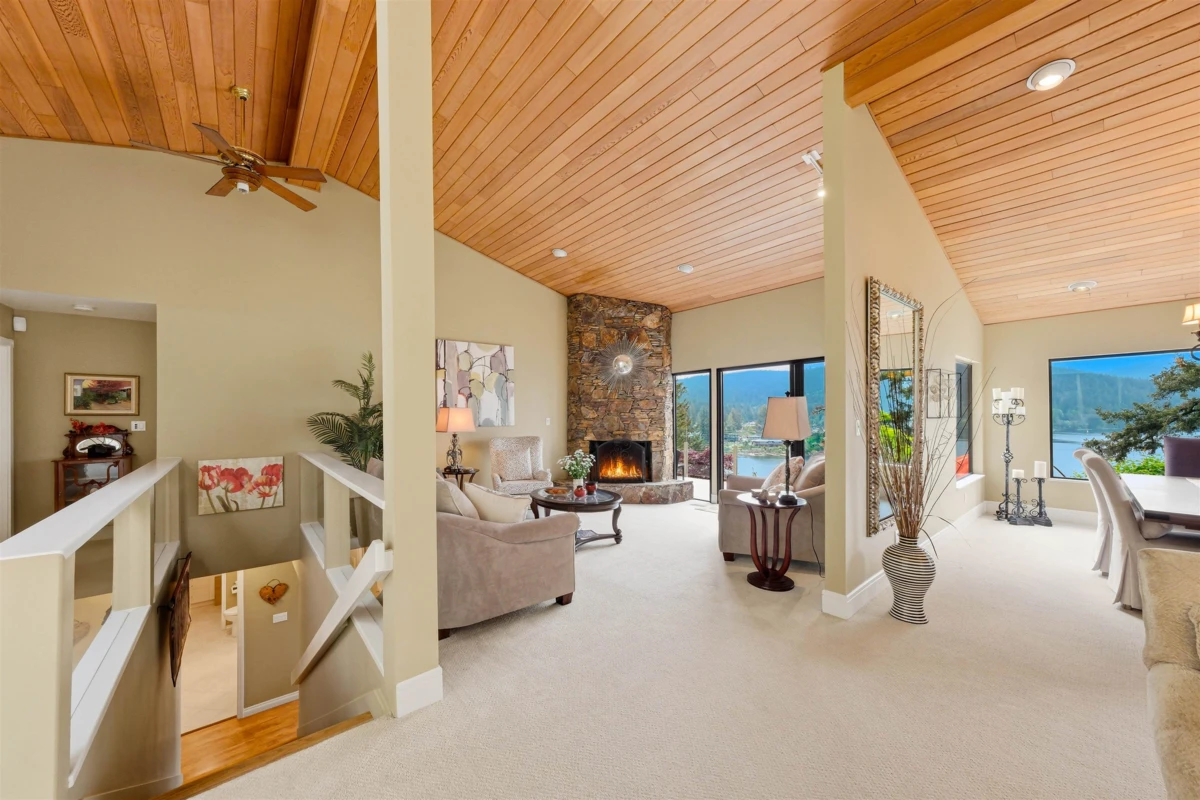 Family Room Photo of 1584 Look Out Point, North Vancouver, BC