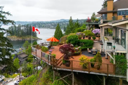 Hot Tub / Spa Photo of 1584 Look Out Point, North Vancouver, BC