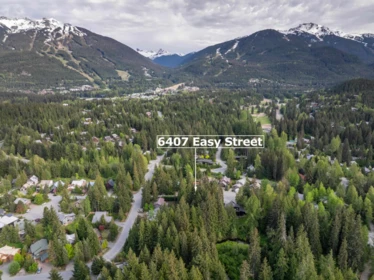 Garden / Landscaping Photo of 6407 Easy Street, Whistler, BC