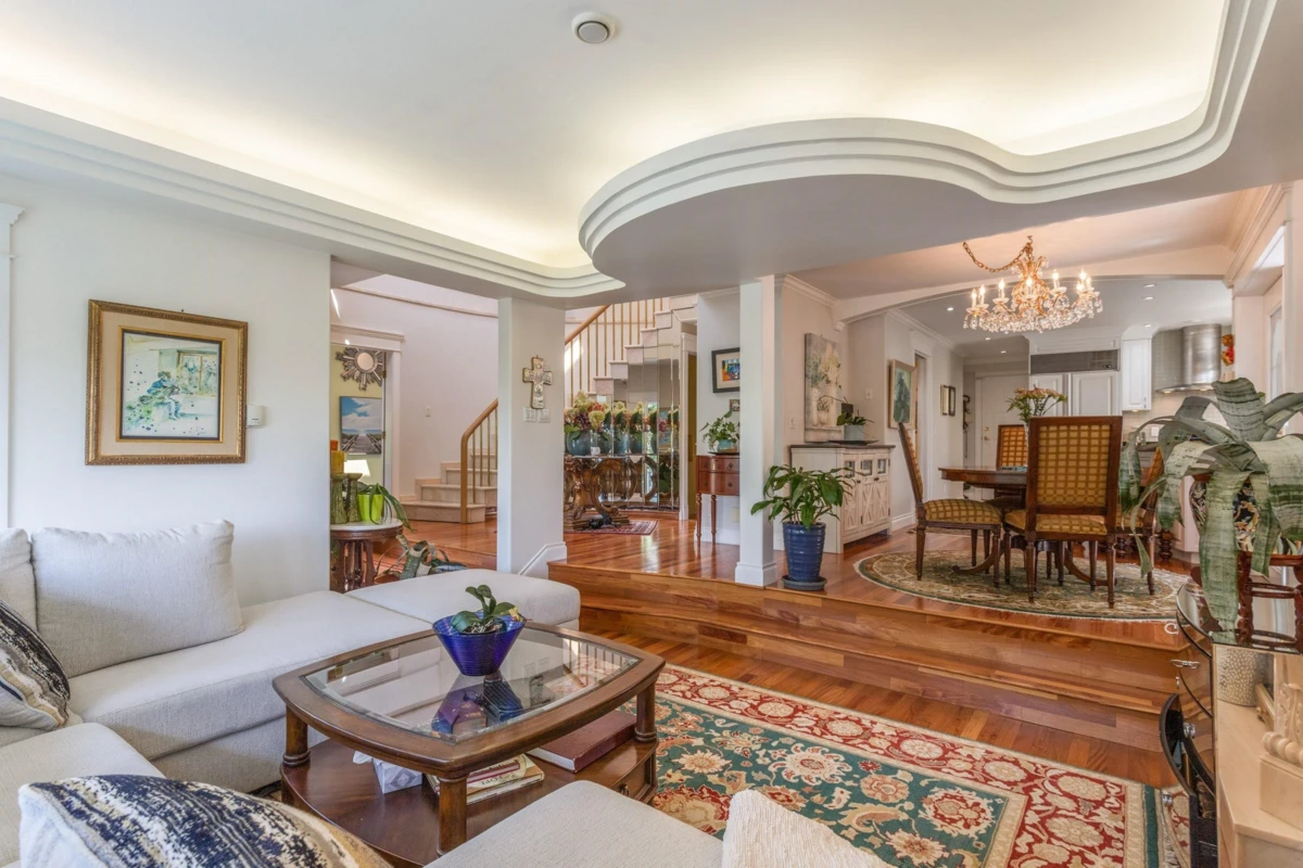 Dining Area Photo of 2541 Marine Drive, West Vancouver, BC