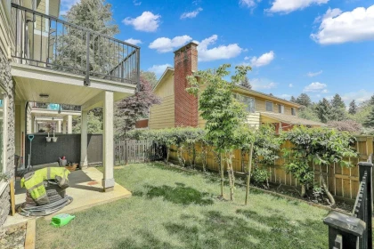 Garden / Landscaping Photo of 1 14499 64 Avenue, Surrey, BC