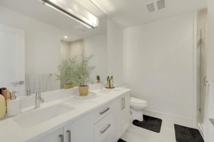 Hallway Photo of 1 14499 64 Avenue, Surrey, BC