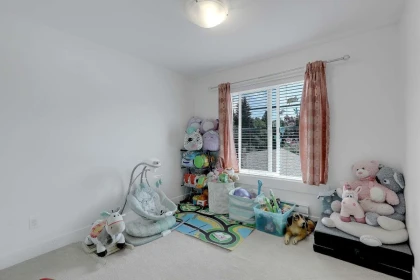 Office / Den Photo of 1 14499 64 Avenue, Surrey, BC
