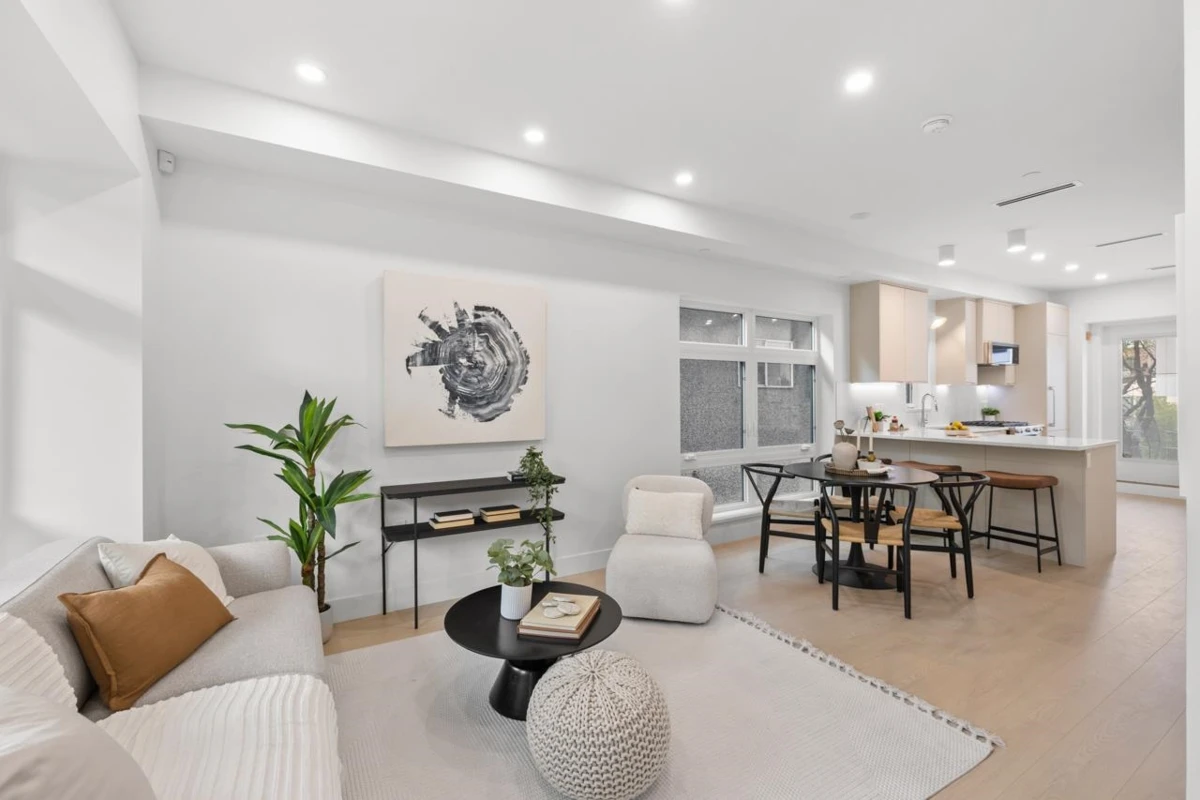 Dining Area Photo of 201 2135 E Pender Street, Vancouver, BC