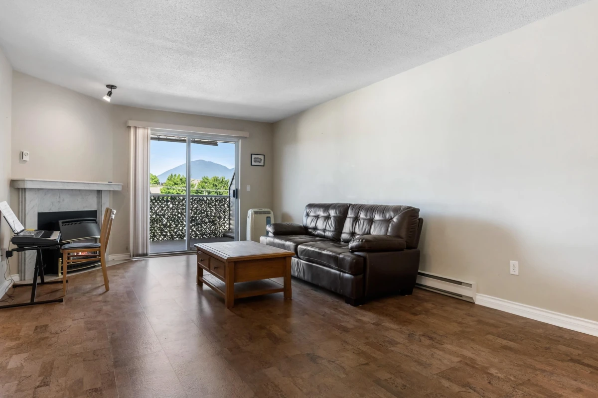 Dining Area Photo of 312 8985 Mary Street, Chilliwack, BC