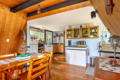 Kitchen Photo of 7536 Islets Place, Sechelt, BC