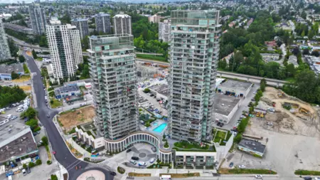 Backyard Photo of 907 5333 Goring Street, Burnaby, BC