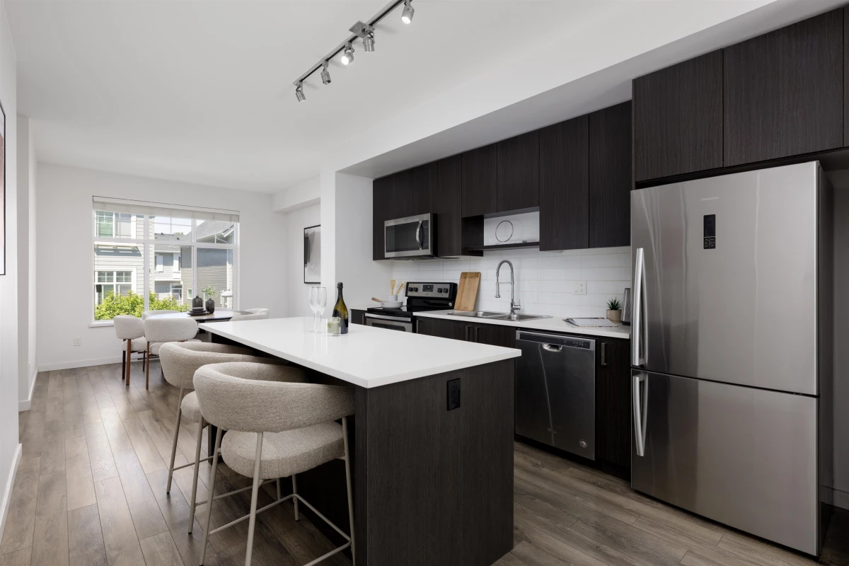Family Room Photo of 32 8130 136a Street, Surrey, BC