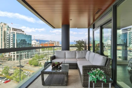 Entry Foyer Photo of 1104 1601 Quebec Street, Vancouver, BC