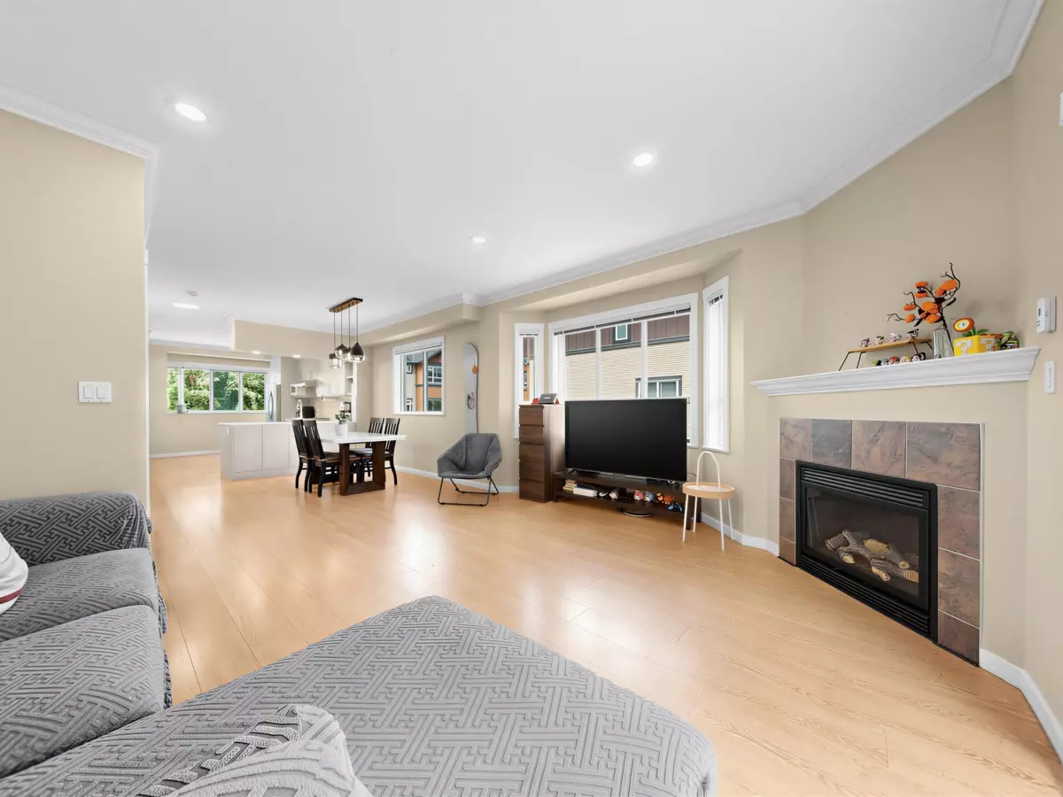 Living Room Photo of 36 9440 Ferndale Road, Richmond, BC