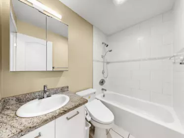 Primary Bathroom Photo of 36 9440 Ferndale Road, Richmond, BC