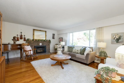 160 Harvard Drive, Port Moody, BC, Port Moody — Single Family Residence for sale
