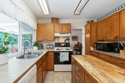 Primary Bedroom Photo of 160 Harvard Drive, Port Moody, BC