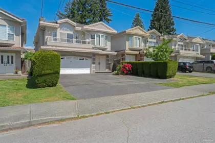 Fitness Center Photo Near 4089 Fir Street, Burnaby, BC