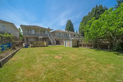 Hot Tub / Spa Photo of 4089 Fir Street, Burnaby, BC