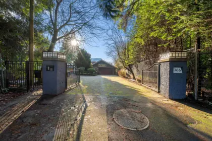Hot Tub / Spa Photo of 366 Keith Road, West Vancouver, BC
