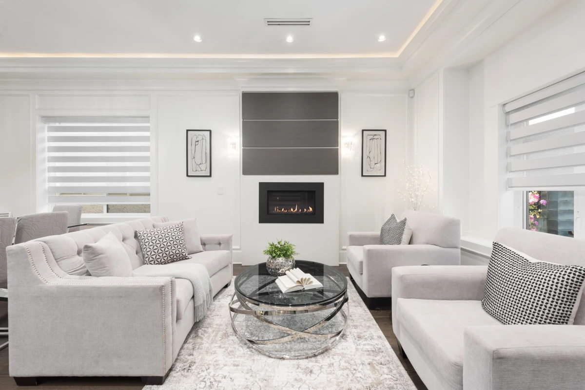 Living Room Photo of 104 E 62 Avenue, Vancouver, BC