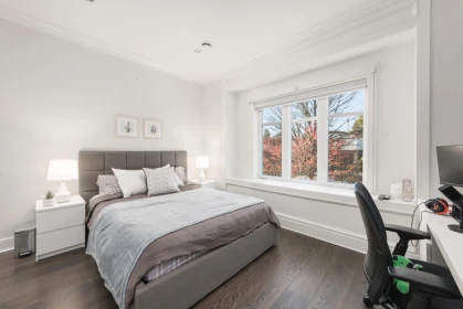 Powder Room Photo of 104 E 62 Avenue, Vancouver, BC