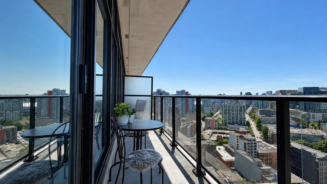 Dining Area Photo of 2908 108 W Cordova Street, Vancouver, BC
